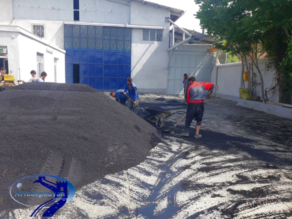 اجرای آسفالت کاری دستی