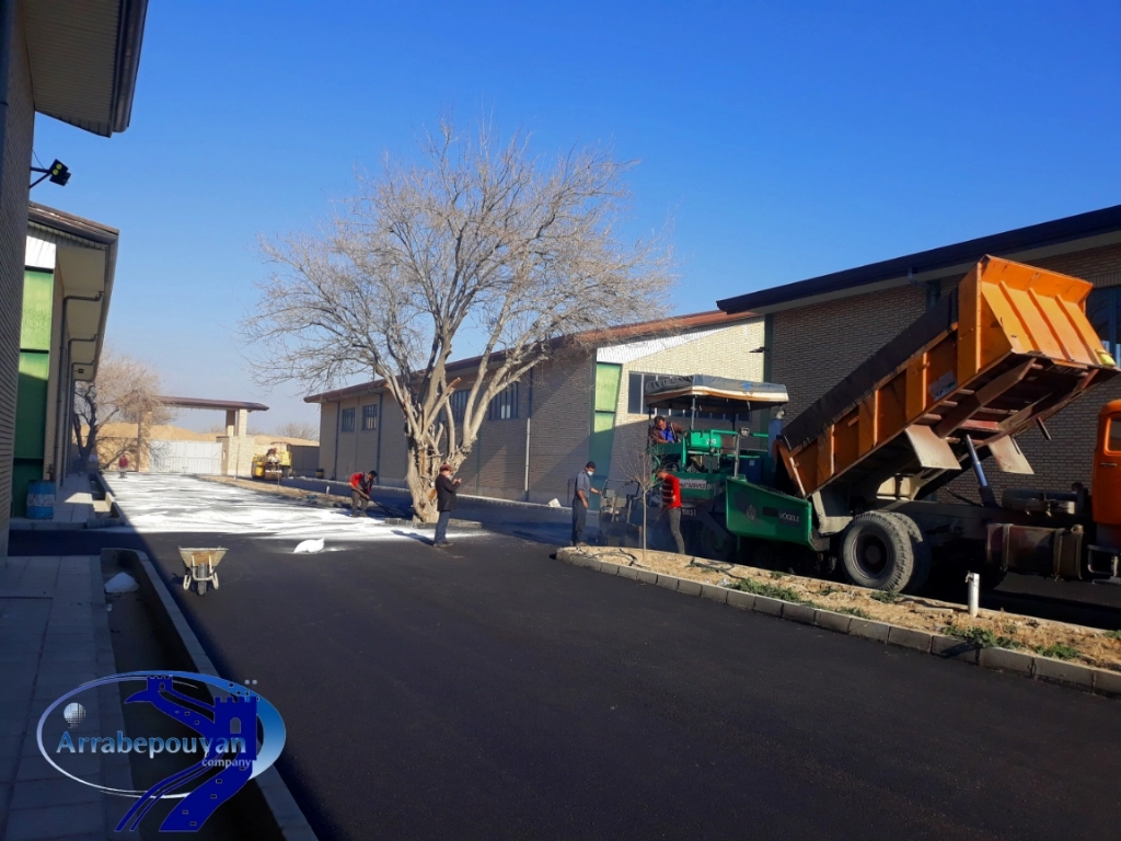 تجهیزات مورد استفاده در آسفالتکاری مکانیزه